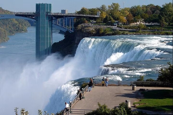 Toronto , Canada